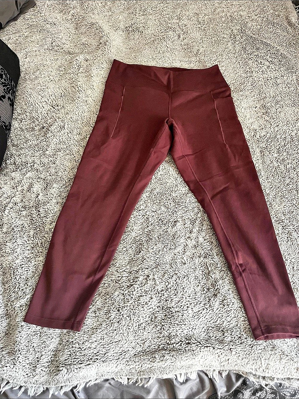 Danskin Burgundy Leggings Large Like New